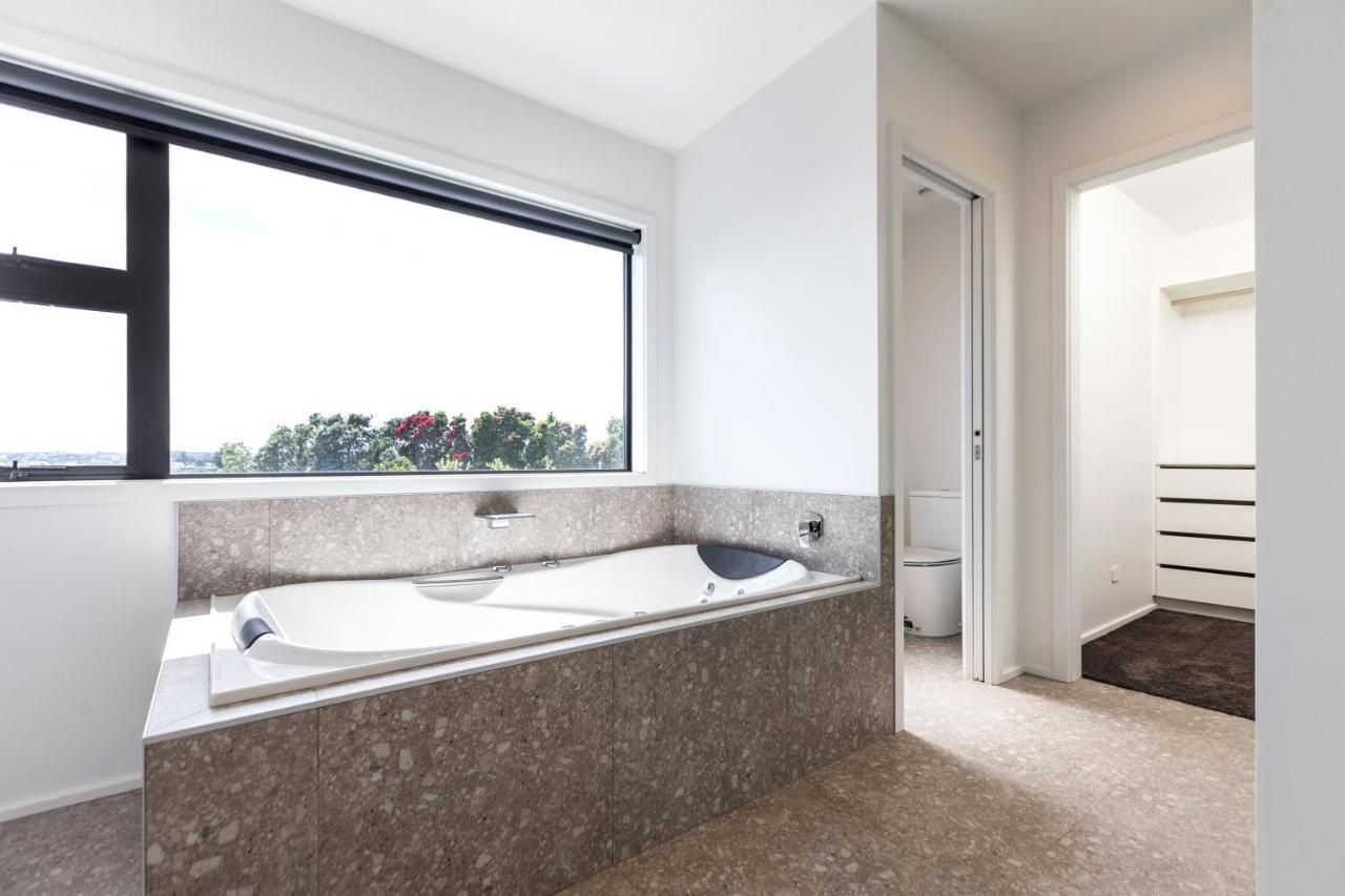 Oakura Beach Front Apartments Eksteriør billede